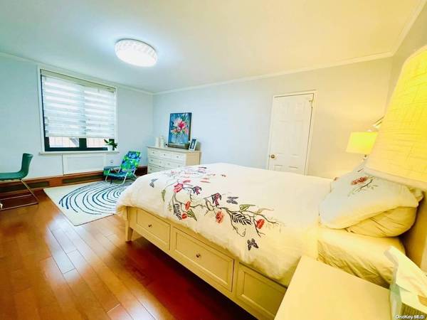 99-06 58th AVE #6-E, Corona, NY 11368
