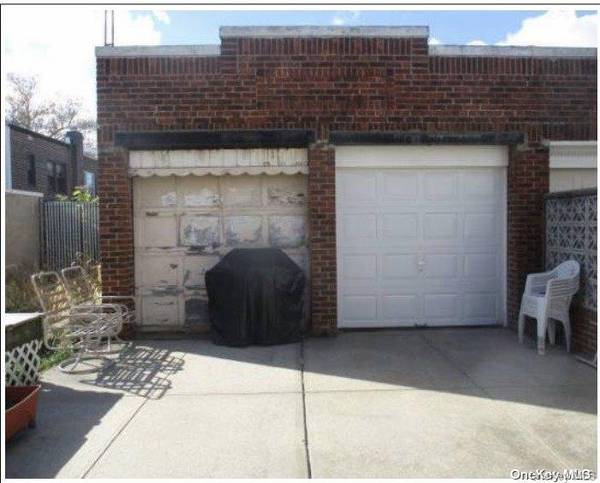 43-14 21st AVE, Astoria, NY 11105