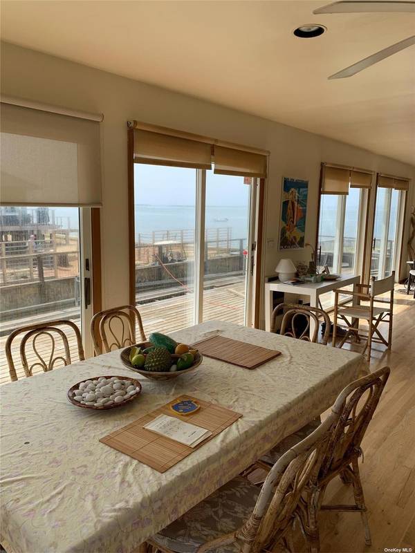 6 Sloop WALK, Ocean Beach, NY 11770