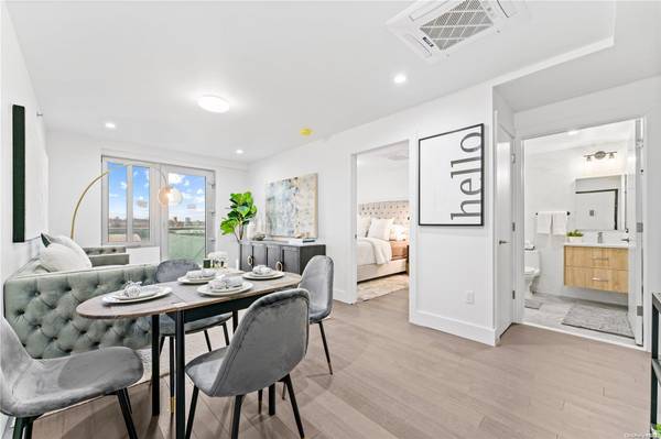 131-19 Fowler AVE #4B, Flushing, NY 11355