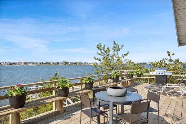 298 DUNE RD, Westhampton Beach, NY 11978