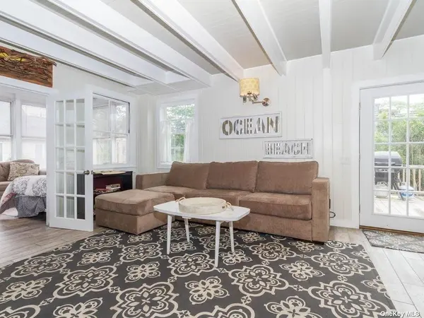 192 Cottage WALK, Ocean Beach, NY 11770