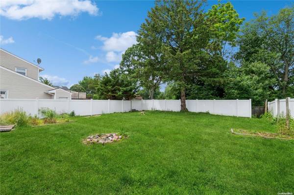 30 Carlow ST, Huntington, NY 11743