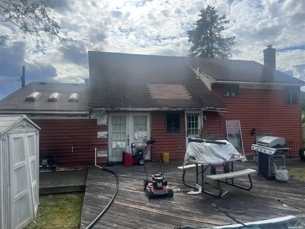 Address not disclosed, Central Islip, NY 11722