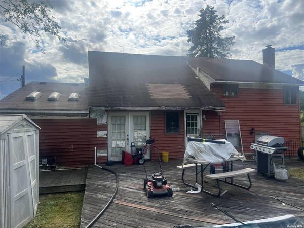 Address not disclosed, Central Islip, NY 11722