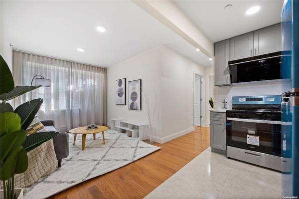141-15 Cherry AVE #3D, Flushing, NY 11355
