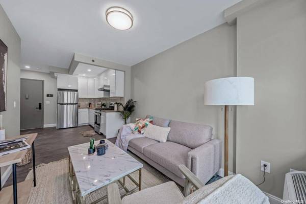 163-07 72 AVE #4E, Fresh Meadows, NY 11365