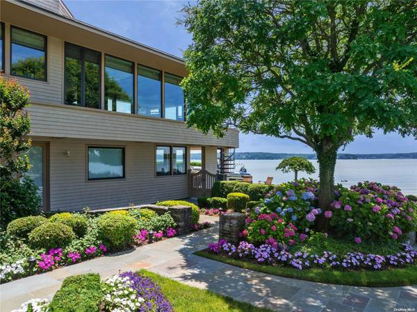 241 Asharoken AVE, Asharoken, NY 11768