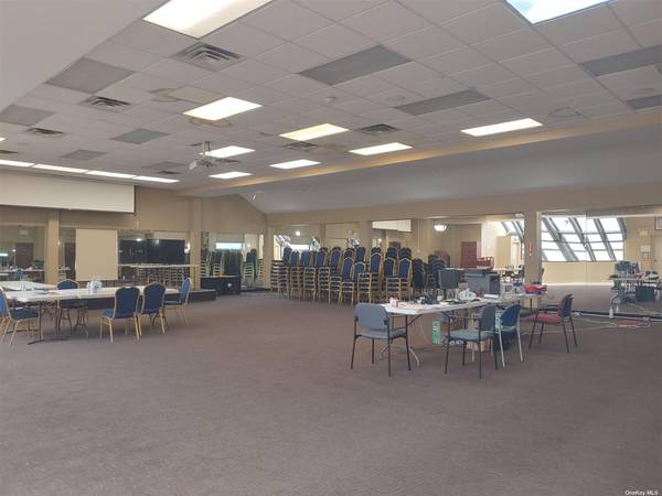 257-10 Union Turnpike #3, Glen Oaks, NY 11004