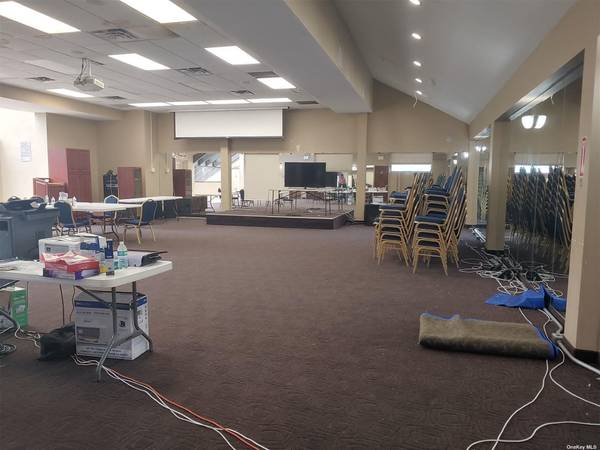 257-10 Union Turnpike #3, Glen Oaks, NY 11004