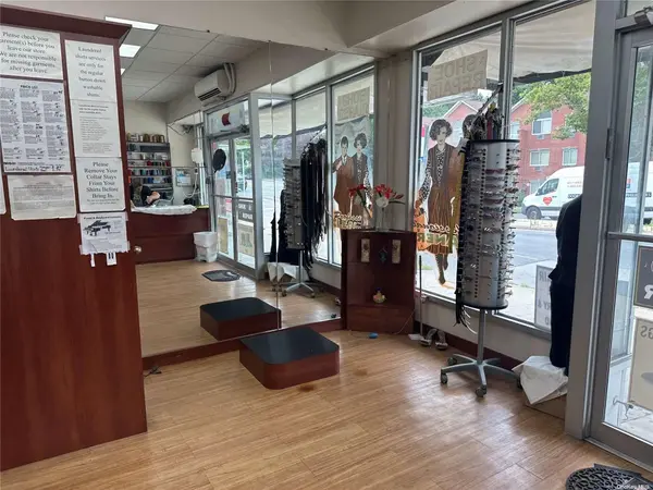 147-07 Union Turnpike, Kew Garden Hills, NY 11367