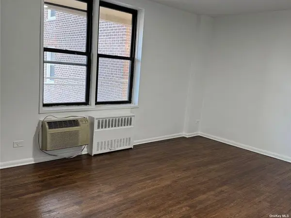 65-50 Wetherole ST #5V, Rego Park, NY 11374