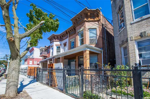 32-45 105th ST, East Elmhurst, NY 11369
