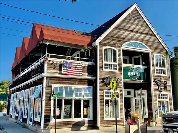 48 Front ST, Greenport, NY 11944