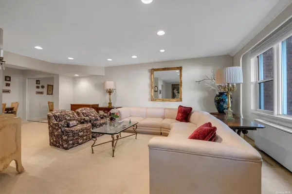1390 Broadway #116, Hewlett, NY 11557