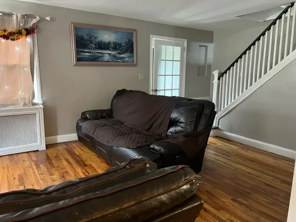 182 Long Beach RD, Hempstead, NY 11550