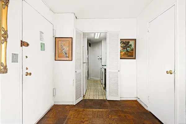 70-25 Yellowstone BLVD #7S, Forest Hills, NY 11375