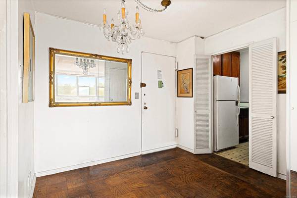 70-25 Yellowstone BLVD #7S, Forest Hills, NY 11375