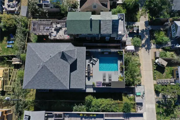 181 Wilmot RD, Ocean Beach, NY 11770