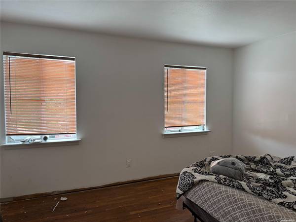 114-18 157 ST, Jamaica, NY 11434