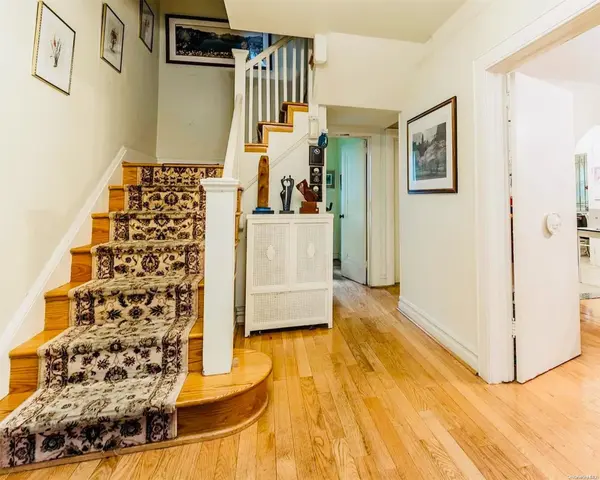33-02 Parsons BLVD, Flushing, NY 11354