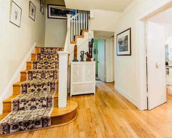 33-02 Parsons BLVD, Flushing, NY 11354