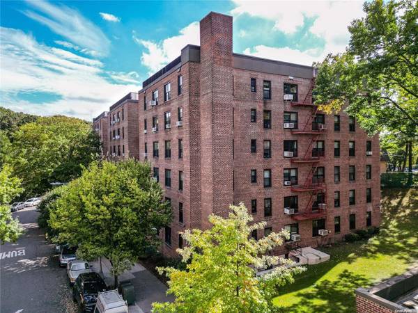 83-30 98th Street #1A, Woodhaven, NY 11421