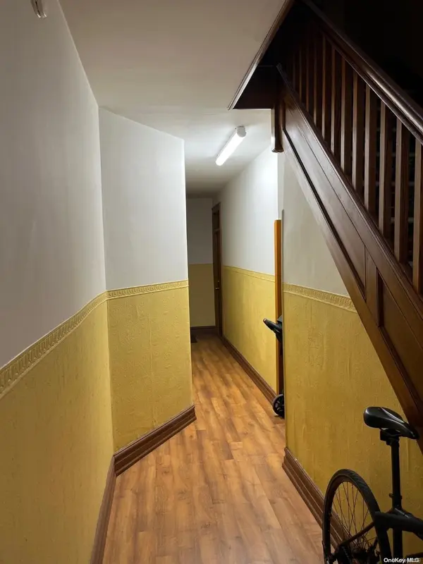 30-26 43rd ST, Astoria, NY 11103