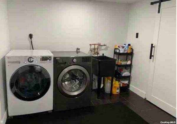 Address not disclosed, Glen Cove, NY 11542