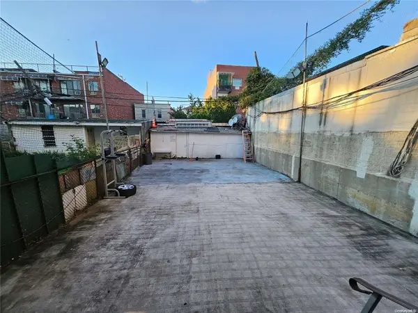 104-61 Roosevelt AVE, Corona, NY 11368