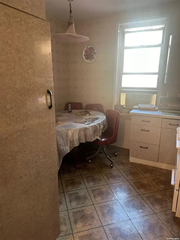 65-65 Wetherole ST #3K, Rego Park, NY 11374