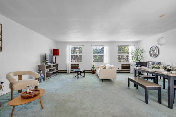 13-25 Estates LN #3F, Bayside, NY 11360