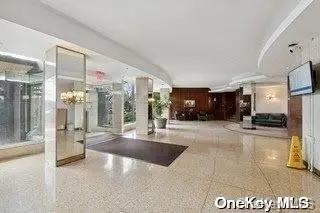 61-20 Grand Central Pkwy #B807, Forest Hills, NY 11375