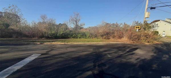 100 Austin, Copiague, NY 11726