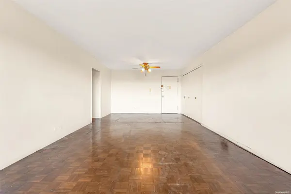 111-20 73 AVE #15B, Forest Hills, NY 11375