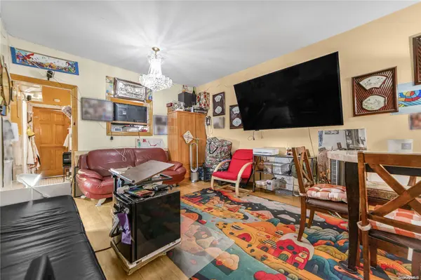 98-22 Alstyne AVE, Corona, NY 11368