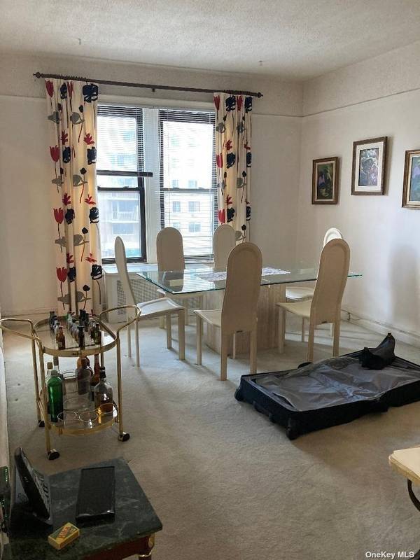 78-14 Austin ST #4G, Forest Hills, NY 11375