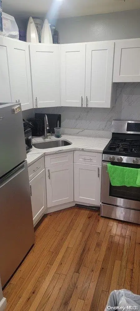 37-55 88th ST, Jackson Heights, NY 11372