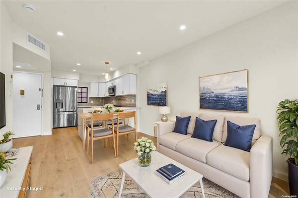 25-25 31st AVE #2A, Astoria, NY 11106