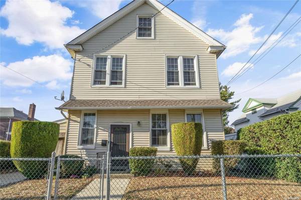 140-36 247th ST, Rosedale, NY 11422