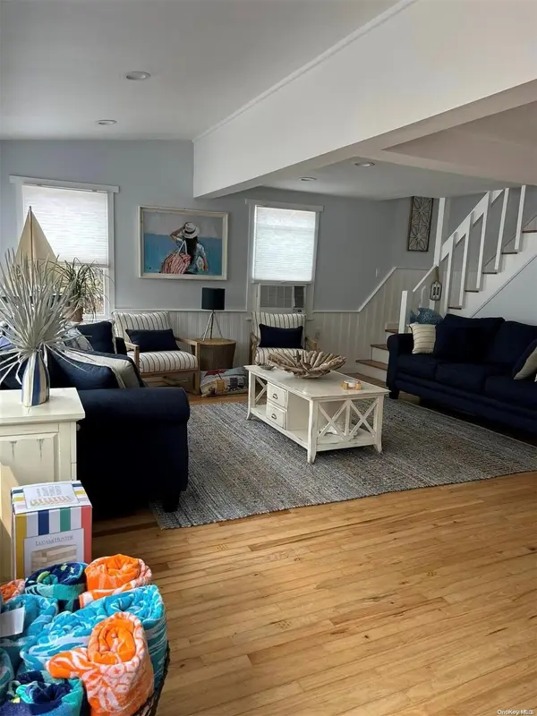 415 Dehnhoff WALK, Ocean Beach, NY 11770