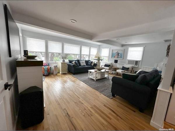 415 Dehnhoff WALK, Ocean Beach, NY 11770