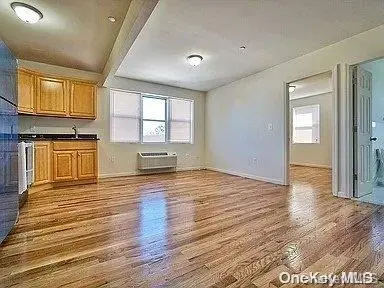 3530 Mickle AVE, Bronx, NY 10469