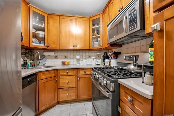 3086 Avenue W, Brooklyn, NY 11229