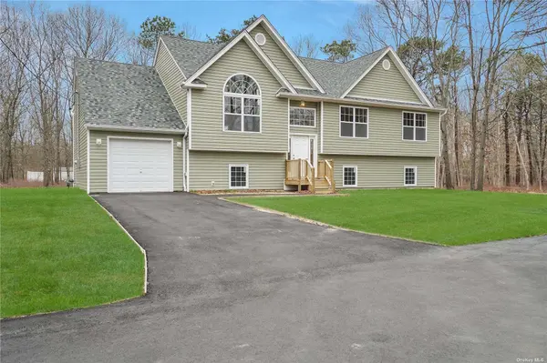 Lot 4 Bunker LN, Middle Island, NY 11953