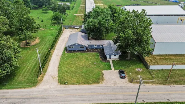 12788 N Bishop RD, Syracuse, IN 46567