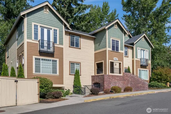 5985 185th CT NE #1-301, Redmond, WA 98052