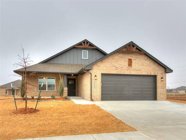 7717 Three Woods LN, Yukon, OK 73099