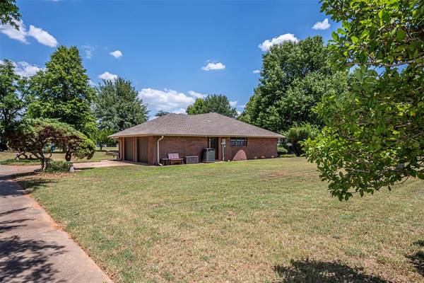 5807 E Tyler DR, Tuttle, OK 73089