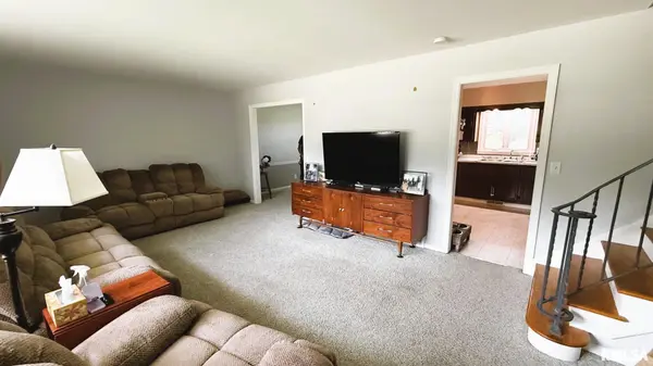 69 NOTTINGHAM RD, Springfield, IL 62704